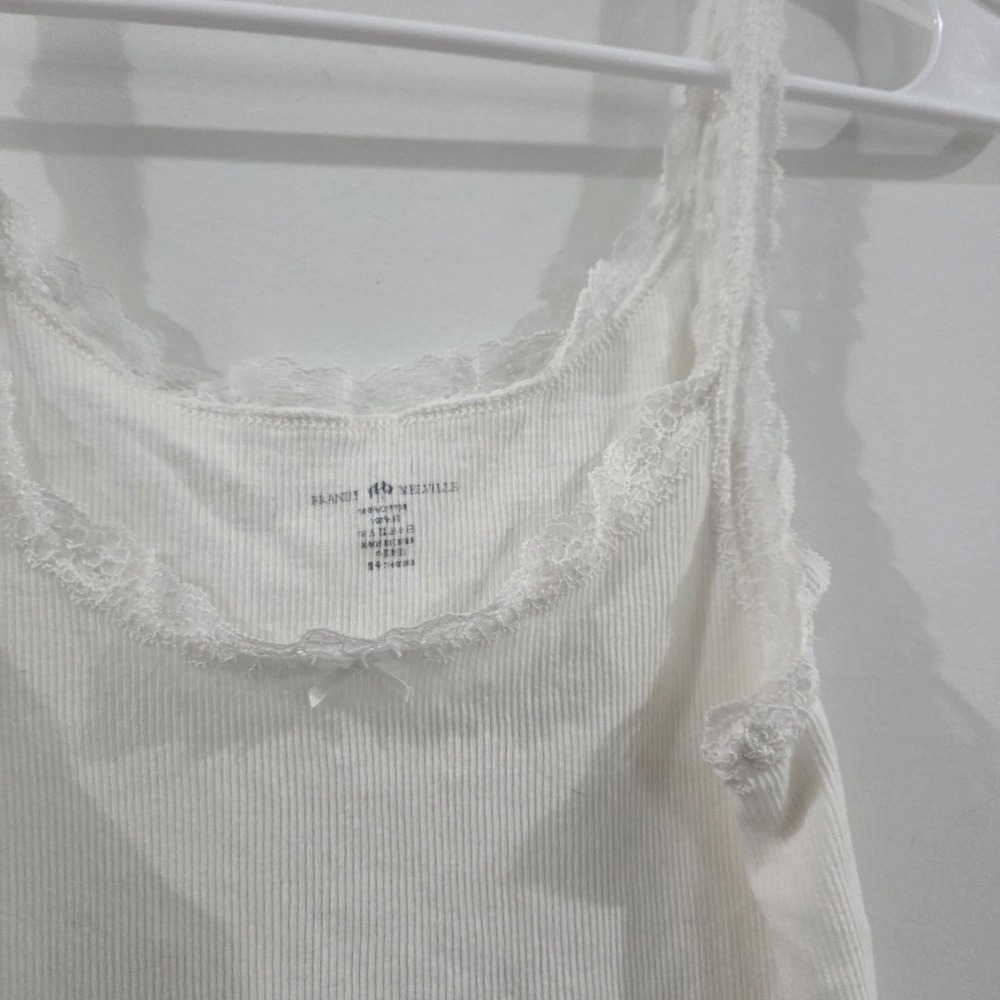 Y2K Brandy Melville Womens Lace Trim Tank Top Size Xs White Fairy Coquette - Picture 2 of 6
